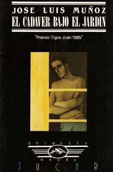Paperback El cadaver bajo el jardin (Etiqueta negra) (Spanish Edition) [Spanish] Book