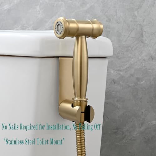 Bidet de mano para inodoro dorado en baños modernos y funcionales 4