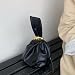 Imagen de Anopo Pequeña Bolsa de Noche en PU para Mujer con Pendiente Dorado Negro