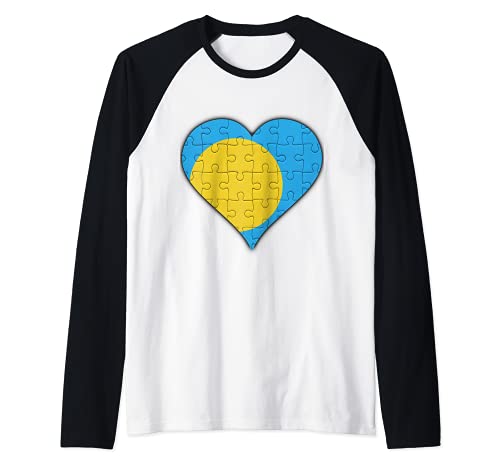 Palau Palauan Flag Heart Raglan Baseball Tee, Black