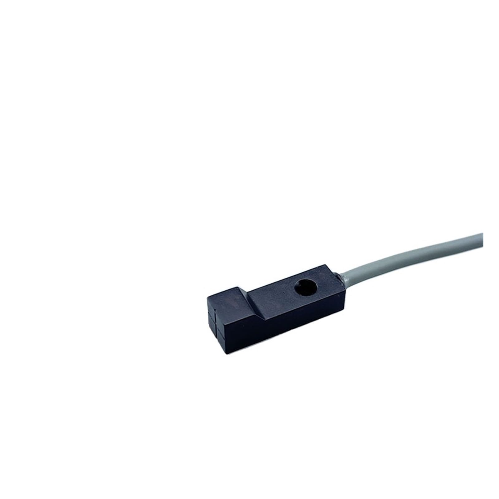 Kwadratowy czujnik zbliżeniowy Q8 NPN PNP 10-30 V DC 3 przewody IP67 Wykrywanie odległości 2,5 mm Metalowy przełącznik czujnika z kablem 2 m (Q802-PC)