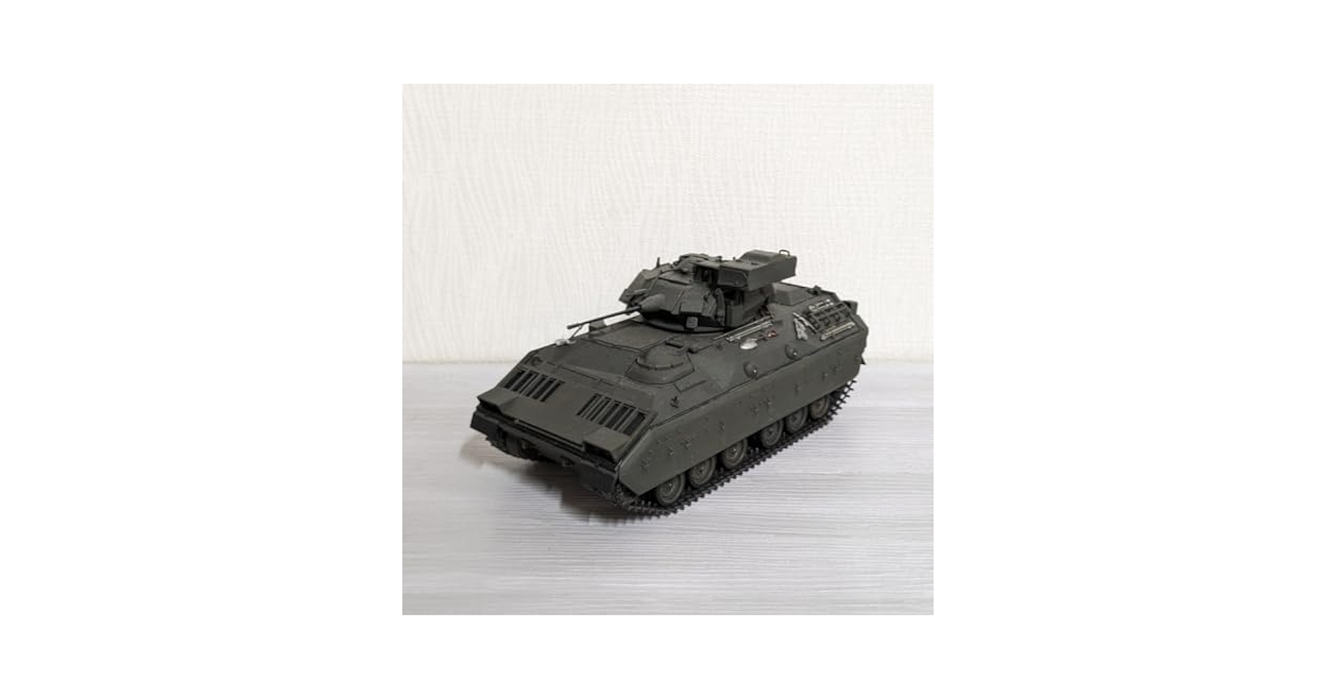 1/35アメリカ陸軍第1軍オマール・ブラッドレー指揮官　第2機甲師団　完成品 Amazon | タミヤ 1/35 ミリタリーミニチュアシリーズ No.132