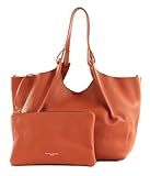 Hochwertiges Leder, praktische Ausstattung, ein elegantes und zugleich zeitloses Design - mit dieser GIANNI CHIARINI Tasche an Ihrer Seite haben Sie einen ausgezeichneten Begleiter für jeden Tag dabei. Der Shopper überzeugt auf ganzer Linie und erleichtert so den Alltag. Maße: 35 x 28 x 15 cm