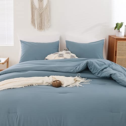 Image of ROSGONIA Oversized Queen Comforter Dusty Blue, 3pcs (1 Comforter & 2 Pillowcases) Lightweight Oversized Queen Comforter Sets Bedding Blanket Quilts