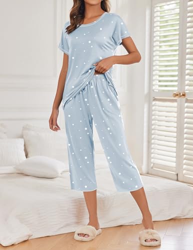 Image of Ekouaer Womens Capri Pajama Sets 2 Piece Floral Print Short Sleeve Sleepwear Top and Capri Pants Soft Loungewear with Pockets Blue White Stars XXL