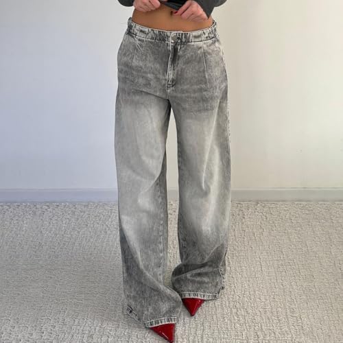 High-Waisted Wide-Leg Jeans3