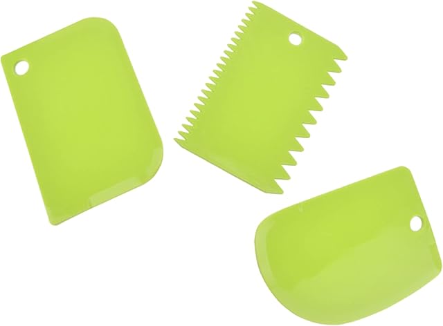 Plastic Cake Baking Scraper for Cake Decorating, Set of 3 Spatulas Cream Cake Edge Decorating