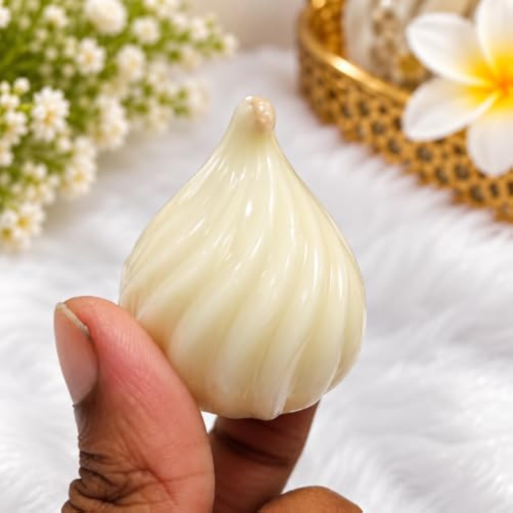 Decorative Swirl Candle for Home Décor