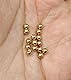 Besyvvin 20er Piercing Kugel 1,2mm Chirurgenstahl 3mm Gold Ersatzkugeln Schraubkugeln für Piercing Lippe Septum Nase Augenbrauen