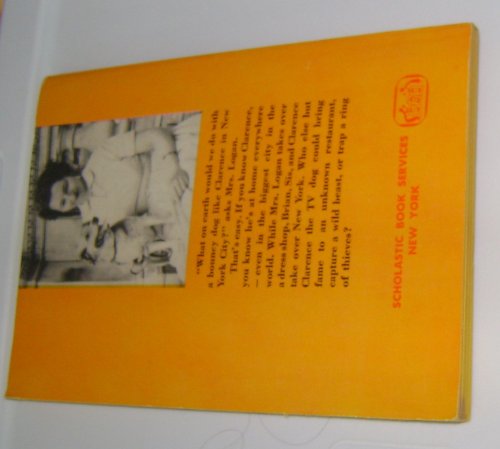 Clarence Goes to Town B000TXWPKG Book Cover