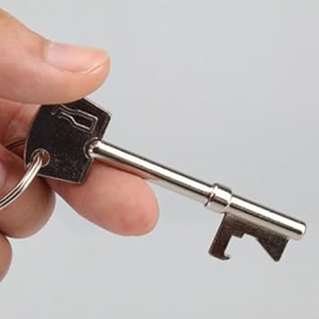 Amazon Co Jp Vktech ビール マルチ オープナー ビン 缶 ペットボトル 固いビンのフタに 鍵型 ビンオープナー キーホルダー ホーム キッチン