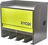 Almacena fácil y cómodamente las herramientas Ryobi en la función colgante por su base.