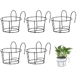 Idea per appassionati di piante: Il portapiante interni e balcone rappresenta un accessorio pratico e raffinato per chi coltiva piante, offrendo un modo elegante per organizzare e mostrare le proprie collezioni botaniche.