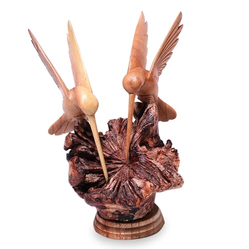 Escultura artesanal de madera, pareja de colibríes 7.5" H x 6" W