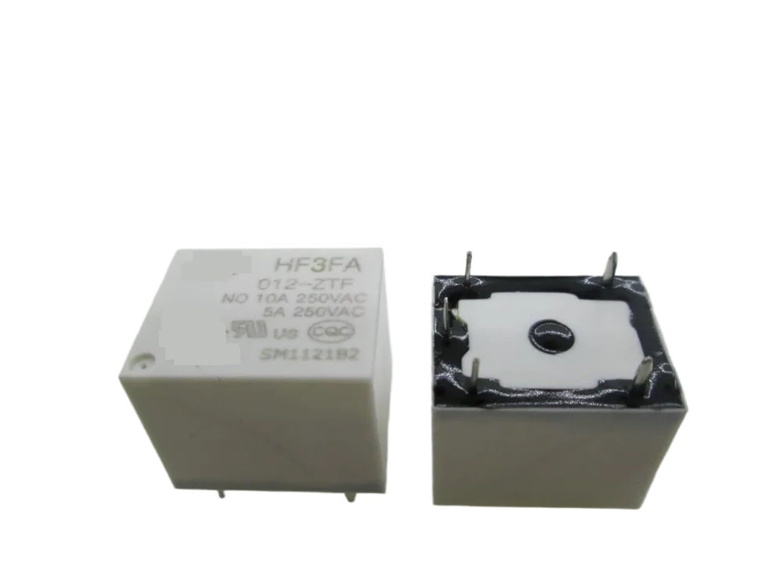 Relay HF3FA 012-ZTF 12VDC 10A 5PIN pour circuits électroniques