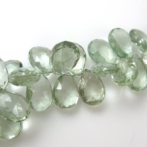 Améthyste verte en perles poire briolette pour composer un cadeau d'anniversaire fait main