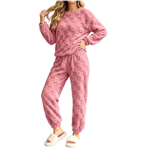 Piuwrlz Women's Checkerboard Fleece Pajama Set Plush - image 1