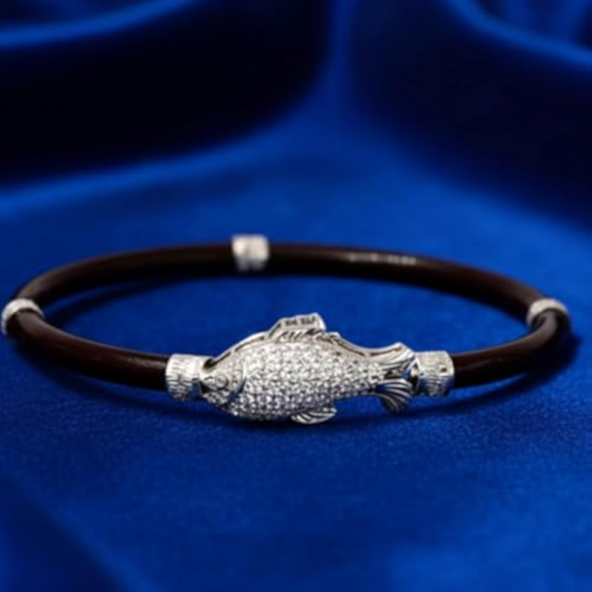 Traditional Silver Vanki for Women, Cultural Gift