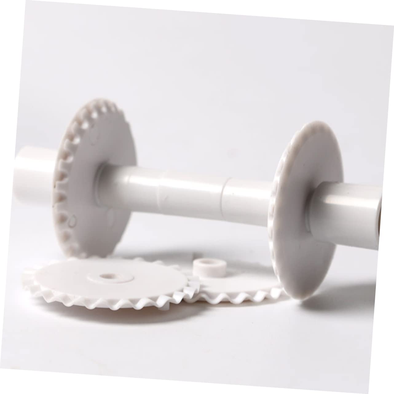 Roulette à Pâtisserie 6 Pièces en Plastique Blanc pour Gâteaux en Fondant | Pâtisserie Accessoires, Coupe-pâtes Décoratif Gaufré, Réalisation de Gâteaux en Fondant