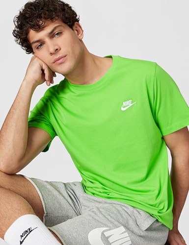 Image of Nike Men's Sportswear Club T-Shirt