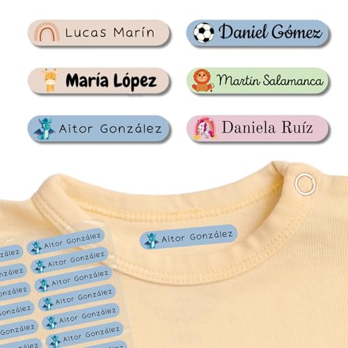 SticTag® 100 Etiquetas para Ropa Personalizadas con Nombre - Marcador termoadhesivo infantil para niños, vuelta al cole, guardería - Etiquetas de tela para camisetas, abrigos... (100)