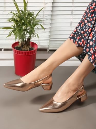 Image of Carlton London Women's Textured Pointed Toe Block Heel Pumps