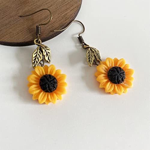 Handmade Resin 3D Sunflower Daisy Flower Dangle Drop Earrings Vintage Silver Leaf Bohemian Little Daisy Flower Hook Earring for Women Cute Elegant Summer Boho Jewelry3