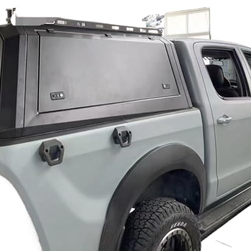 Estetica premium di livello OEM: questo box da tetto di alta gamma si integra perfettamente, con un aspetto simile a quello di un'apparecchiatura installata in fabbrica, esaltando all'istante lo stile del tuo veicolo. La superficie in acciaio inossidabile lucidato offre un aspetto elegante e moderno, con proprietà anti-scolorimento, anti-ingiallimento e anti-sbucciatura di gran lunga superiori ai rivestimenti tradizionali, garantendo che il tuo investimento rimanga brillante anno dopo anno.