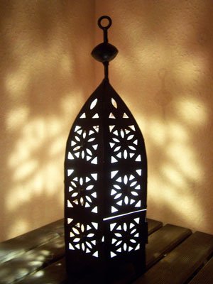 Orientalische Laterne aus Metall Schwarz Sliman 43cm groß | Marokkanische Gartenlaterne für draußen, Innen als…