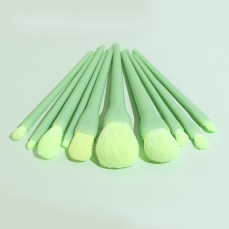 Pinceaux maquillage verts indispensables pour fixer la poudre libre - 3