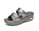 SCENES: Diese leichten und bequemen flachen Sandalen sind die beste Wahl für den Sommer. Diese Sandalen sind ideal für eine Vielzahl von Gelegenheiten, ob für Partys und Partys am Strand oder zu Hause zum Spielen
