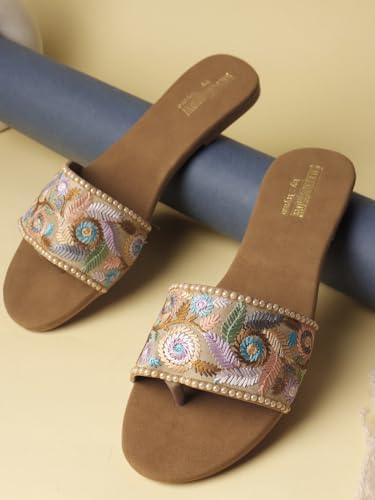 Image of SilverArrow womens Heritage Flat Sandal