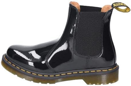 Dr. Martens Women's 2976 Patent Lamper