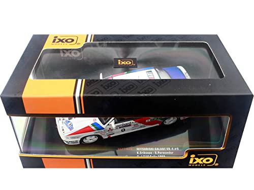 Modelo de coche de colección IXO blanco azul rojo miniatura 3