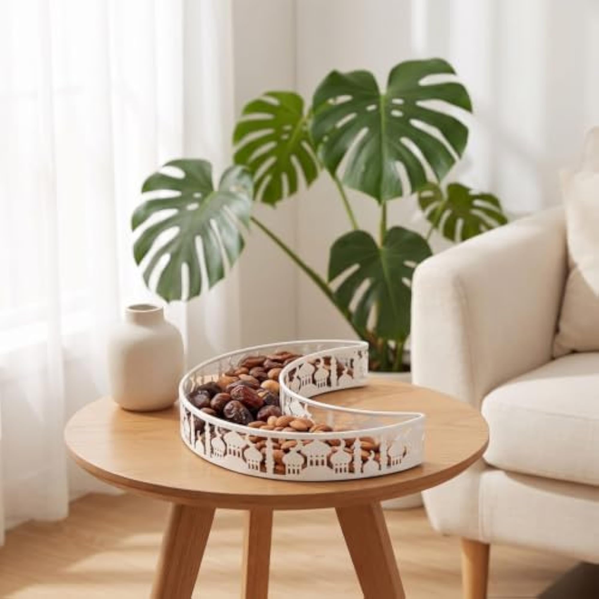 Decorative Iron Tray with Openwork Sidewalls, Black