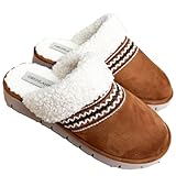 Produit original Grunland – CLOUDINA – Sandales d'hiver en similicuir en velours avec intérieur en teddy Multiprise en daim doux avec bande teddy sur le cou du pied, enrichie d'une broderie géométrique. Il présente une forme innovante pour accueillir le pied et lui redonner une agréable sensation de détente. La semelle intérieure Re-Soft amortit l'impact au sol et mémorise la forme du pied ; tandis que la semelle Grünland Conforma s'adapte à votre façon de marcher. C'est un produit fabriqué en Italie, avec un design fabriqué en Grünland.