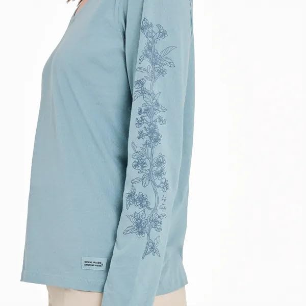 Life is Good. Women's Blossom Branches Long Sleeve Crusher-LITE Vee, Smoky Blue4