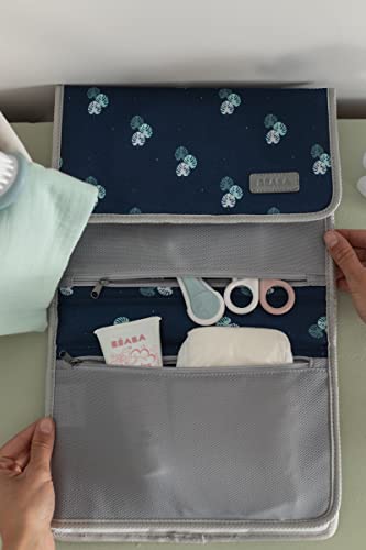 BÉAba, Organizzatore Pannolini Portatile, Tappetino Fasciatoio Da Viaggio 100% Cotone, Porta Salviette, Porta Pannolini, GenèVe, Oceano/ Jungle - 7