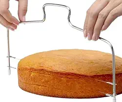 Nivelador e Fatiador de Bolo Duplo Ajustável 32cm em Aço Inox Premium – Precisão Profissional na Sua Cozinha!