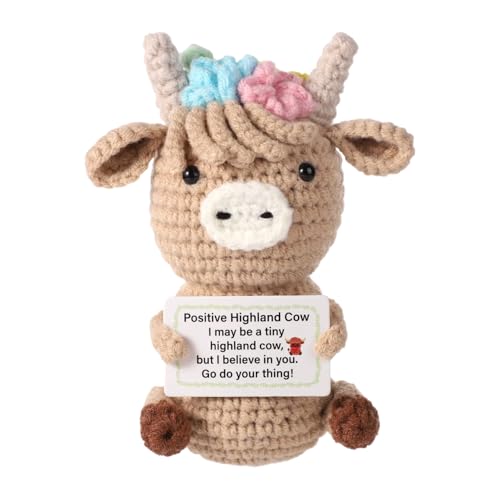 Joalpysm Knitted Highland Cow, Cute Positive Cow Crochet Handmade Knitted Crochet Cow with Encouraging Card, Highland Cow Gifts for Adults Friends Room Office Desktop Decor