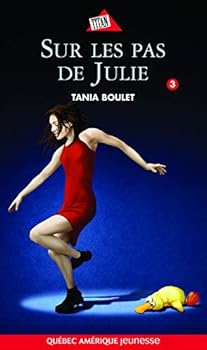 Paperback SUR LES PAS DE JULIE SERIE CLARA 3 [French] Book