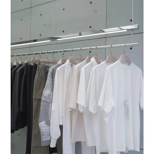 Étagère à vêtements suspendue avec lumières pour créer un dressing moderne à la maison