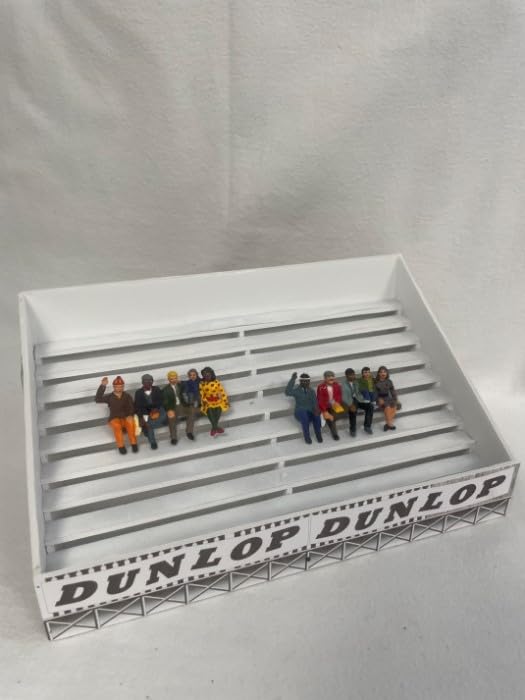 Greenhills 1.32 Scale UK Bleachers Building Kit & 2 x Spectator Sets for Scalextric Carrera Ninco SCX- New - ACC3312