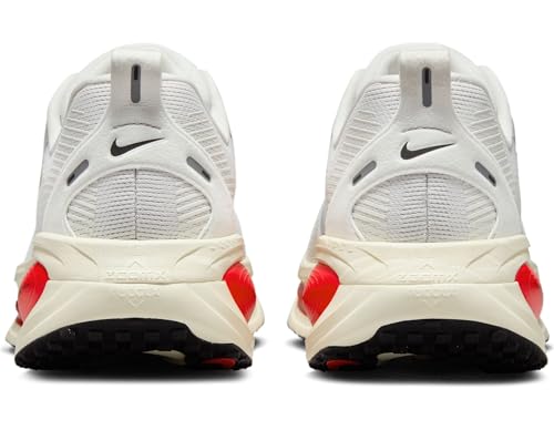 Nike Men's Vomero 18 Sneaker3