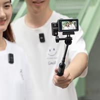 DJI Osmo Action 4+Mikrofon(2 Sender+1 Empfänger+Ladeschale)–Vlogging-Kamera mit einem 1/1,3-Zoll-Sensor, 360° HorizonSteady, Mikrofon mit klarem Schallprofil, Windschutz, geeignet für Reisen und Sport – Ansicht 7
