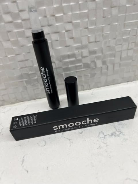 Generic Smooche Hyaluronic Acid Lip Plumper - Hydrating & Volumizing Gloss for Soft, Smooth Lips - Natural Shine & Fine Line Reduction - Cruelty-Free Lip Care