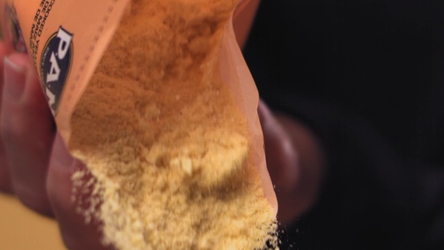 P.A.N. White Corn Meal – Pre-cooked Gluten Free and Kosher Flour for Arepas (2 lb 3.27 Oz / Pack of 1)