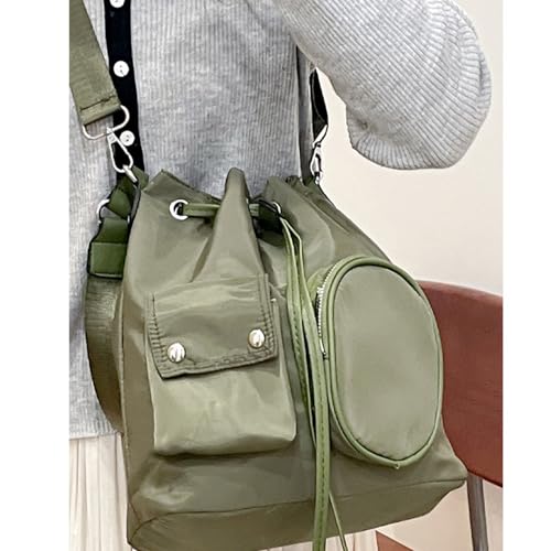 Sac grande capacité en nylon robuste doté d'une fermeture par cordon de serrage - 7