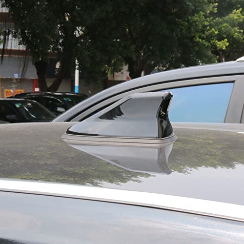 Antena tiburón Renault Megane para solucionar la baja recepción de radio y evitar roturas en túnel 4