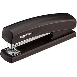 Amazon Basics – Grapadora con capacidad 1000 grapas 1 unidad, color negro